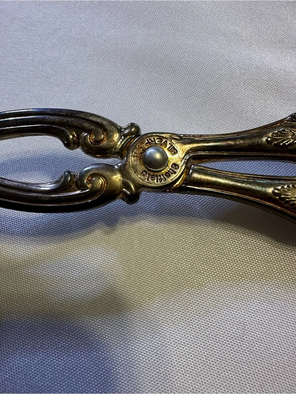 Vintage  Sheffield Silver plated Salad Scissors / Tongs NWOT
